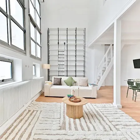 Appartamento Charming Very Spacious Apartment, 9ème Parigi