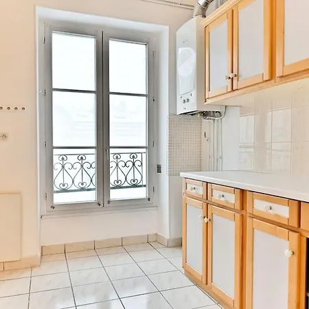 Appartamento Charming Very Spacious Apartment, 9ème Parigi