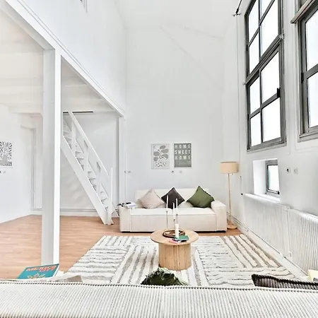 Appartamento Charming Very Spacious Apartment, 9ème Parigi