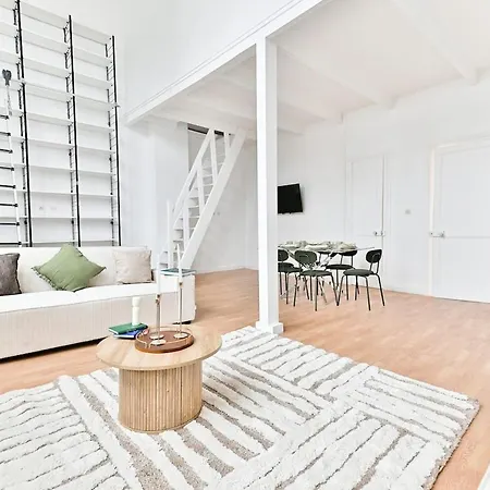 Charming Very Spacious Apartment, 9ème *