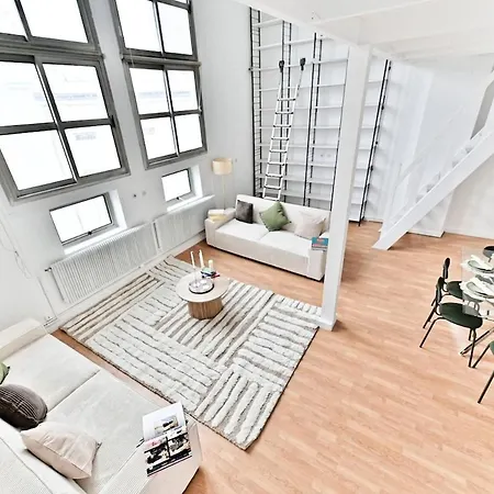 Charming Very Spacious Apartment, 9ème Parigi