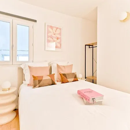 Charming Very Spacious Apartment, 9ème Appartamento