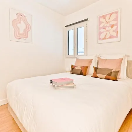 Charming Very Spacious Apartment, 9ème Appartamento Parigi