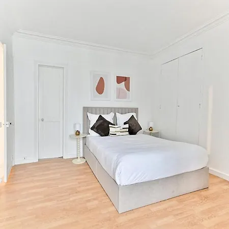 Appartamento Charming Very Spacious Apartment, 9ème *