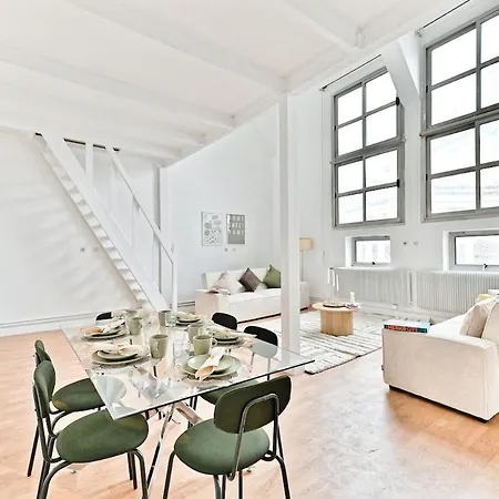Charming Very Spacious Apartment, 9ème *